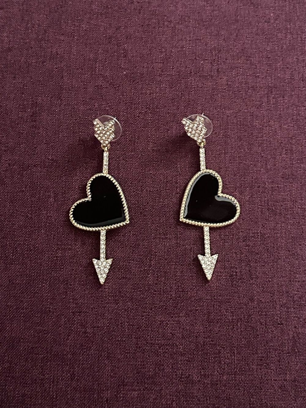 Black Heart Arrow Drop Earrings
